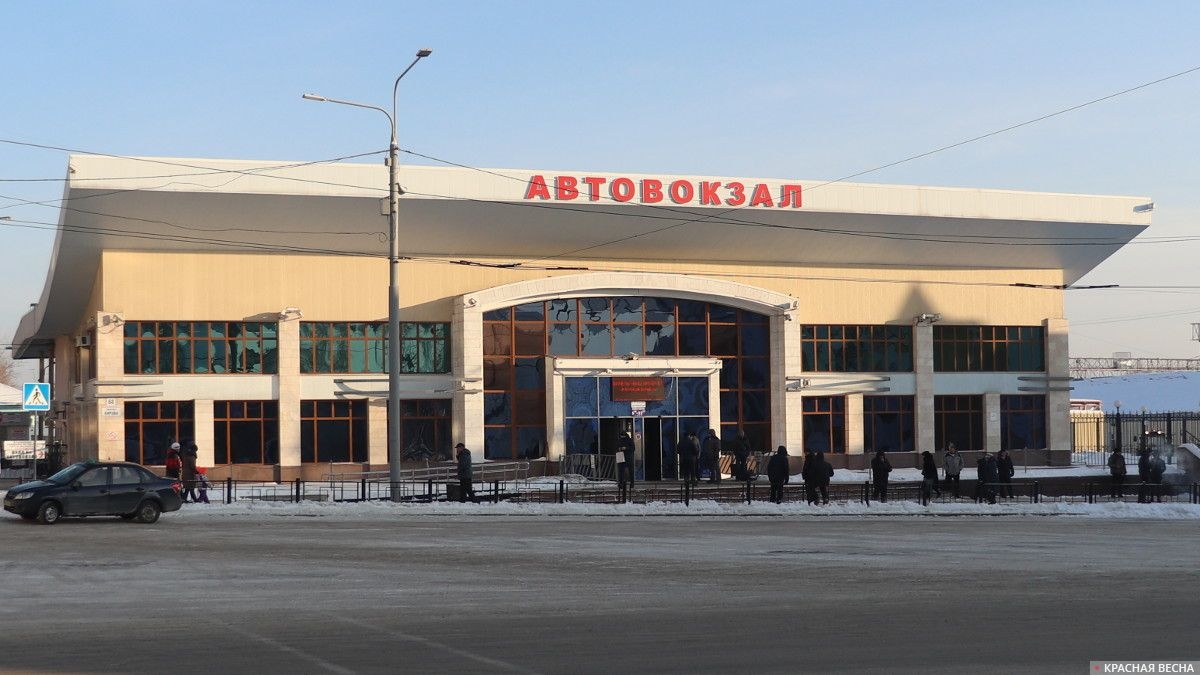 Новосибирский автовокзал купить. Старый Новосибирский автовокзал. Автостанция главный Новосибирск. Автостанция ЖД вокзал Новосибирск. Томский автовокзал старый.